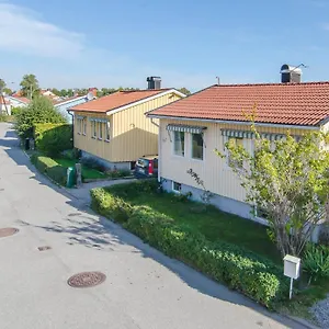  Apartment Tallkrogen Romantic House - Upper Or Lower